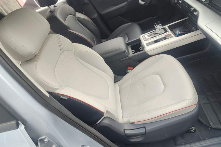 Used Hyundai ix35 2023 Musso 2.0L Flagship Edition TOP Right Front Seat