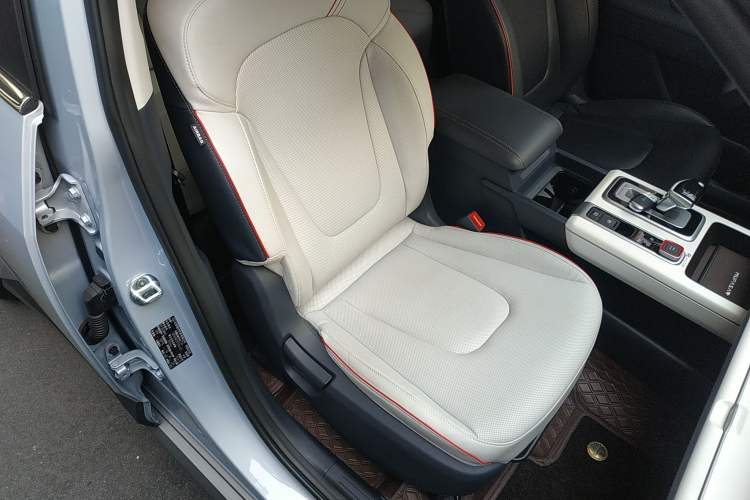 Used Hyundai ix35 2023 Musso 2.0L Flagship Edition TOP Right Front Seat