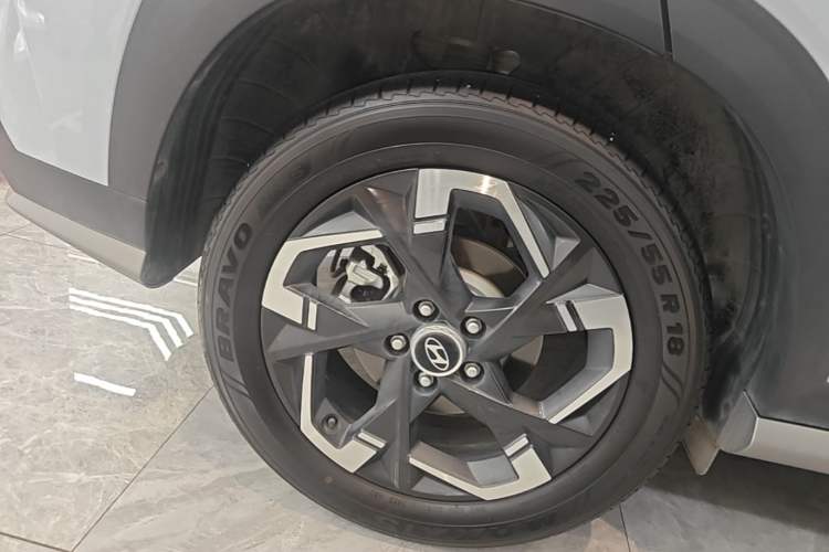 Used Hyundai ix35 2023 Musso 2.0L Flagship Edition TOP Right Rear Wheel Hub