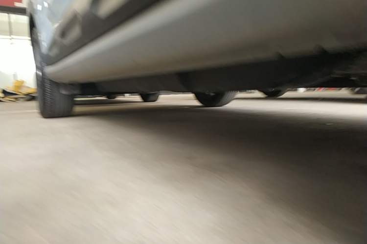 Used Hyundai ix35 2023 Musso 2.0L Prestige LUX Edition Right Side Sill
