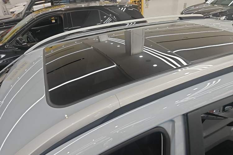 Used Hyundai ix35 2023 Musso 2.0L Flagship Edition TOP Roof