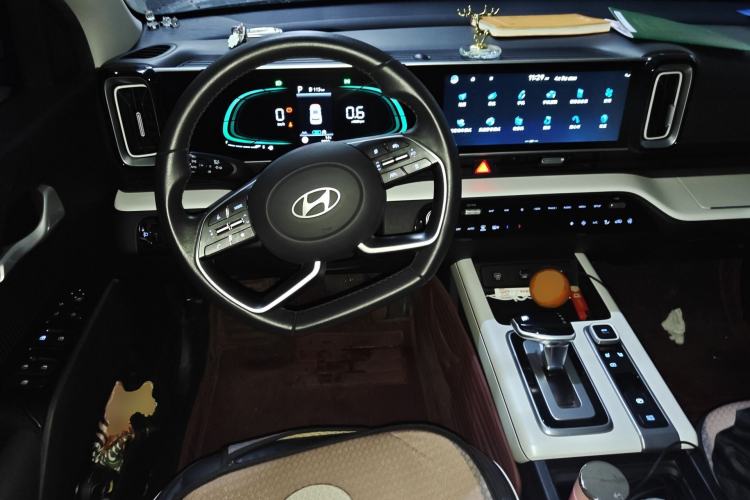 Used Hyundai ix35 2023 Musso 2.0L Prestige LUX Edition Steering Wheel