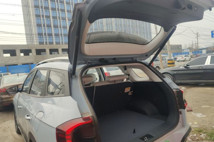 Used Hyundai ix35 2023 Musso 2.0L Flagship Edition TOP Trunk