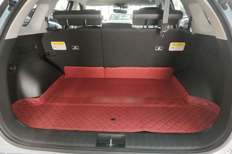 Used Hyundai ix35 2023 Musso 2.0L Prestige LUX Edition Trunk