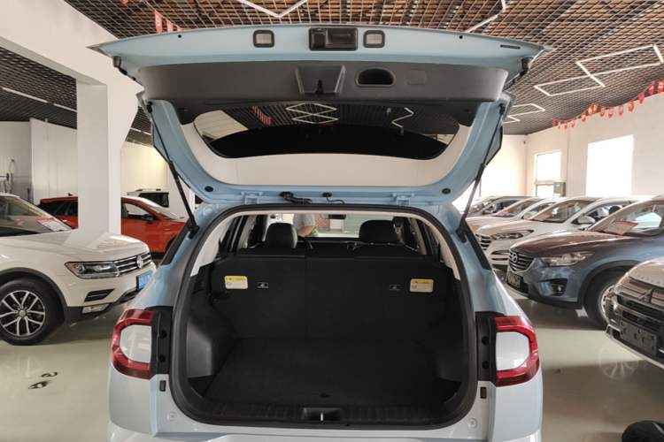 Used Hyundai ix35 2023 Musso 2.0L Deluxe Edition DLX Trunk