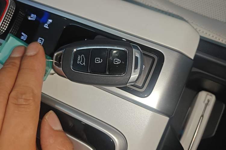 Used Hyundai ix35 2023 Musso 2.0L Flagship Edition TOP Vehicle Key