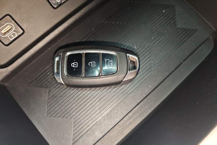 Used Hyundai ix35 2023 Musso 2.0L Deluxe Edition DLX Vehicle Key