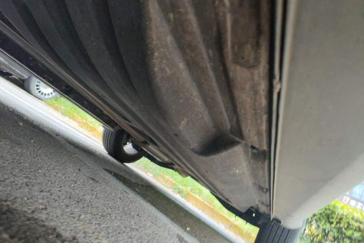Used Hyundai ix35 2023 Musso 2.0L Deluxe Edition DLX Chassis Front Left