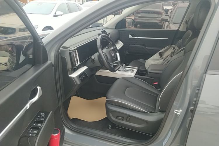 Used Hyundai ix35 2023 Musso 2.0L Deluxe Edition DLX Driver Seat