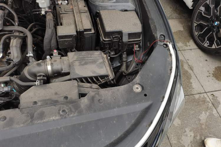 Used Hyundai ix35 2023 Musso 2.0L Flagship Edition TOP Engine Bay Left