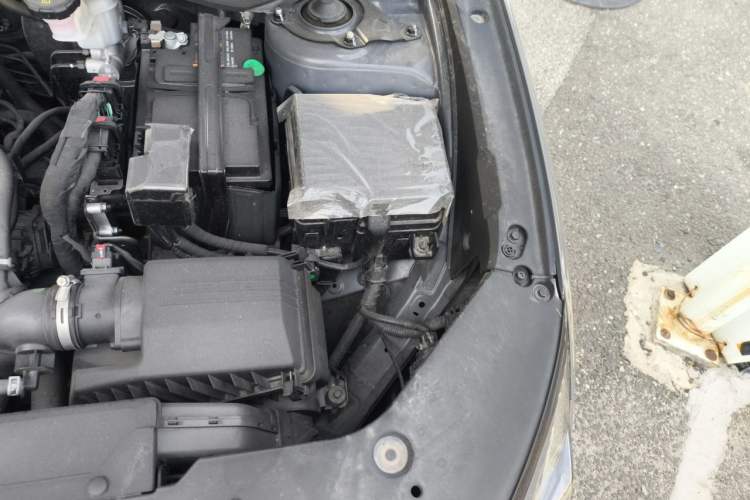 Used Hyundai ix35 2023 Musso 2.0L Prestige LUX Edition Engine Bay Left