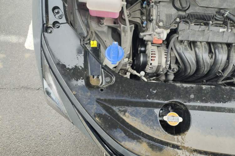 Used Hyundai ix35 2023 Musso 2.0L Deluxe Edition DLX Engine Bay Right