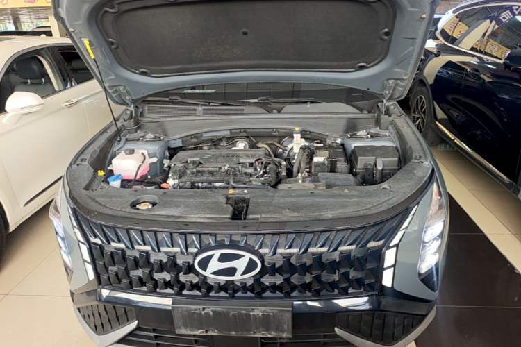 Used Hyundai ix35 2023 Musso 2.0L Prestige LUX Edition Engine Bay