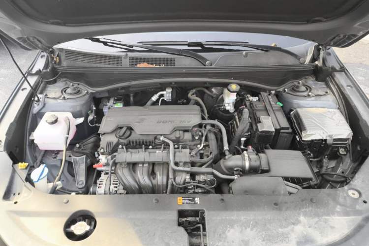 Used Hyundai ix35 2023 Musso 2.0L Prestige LUX Edition Engine Bay