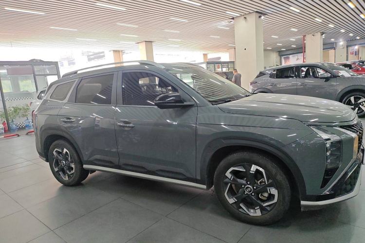 Used Hyundai ix35 2023 Musso 2.0L Deluxe Edition DLX Exterior 2