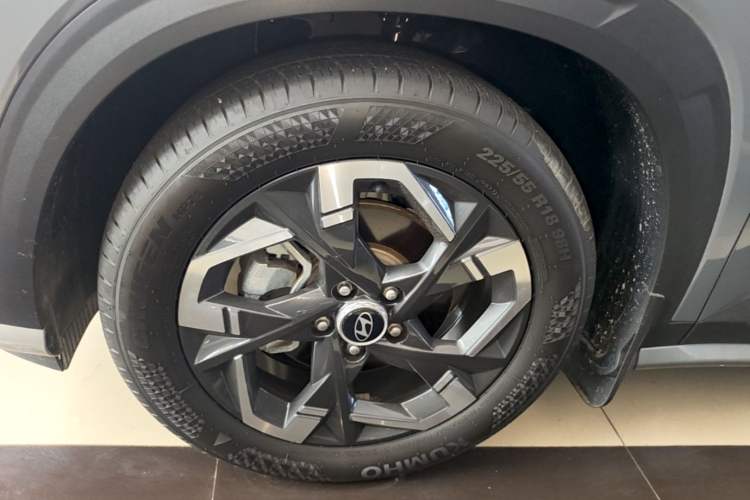Used Hyundai ix35 2023 Musso 2.0L Prestige LUX Edition Exterior 4