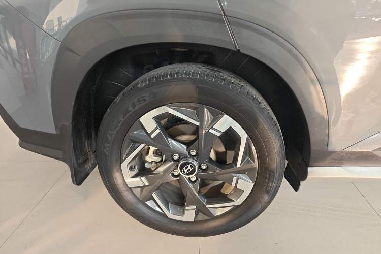 Used Hyundai ix35 2023 Musso 2.0L Deluxe Edition DLX Exterior 5