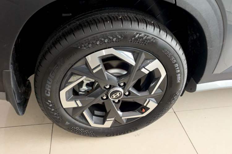 Used Hyundai ix35 2023 Musso 2.0L Prestige LUX Edition Exterior 5