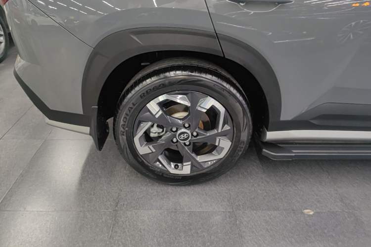 Used Hyundai ix35 2023 Musso 2.0L Prestige LUX Edition Exterior 5