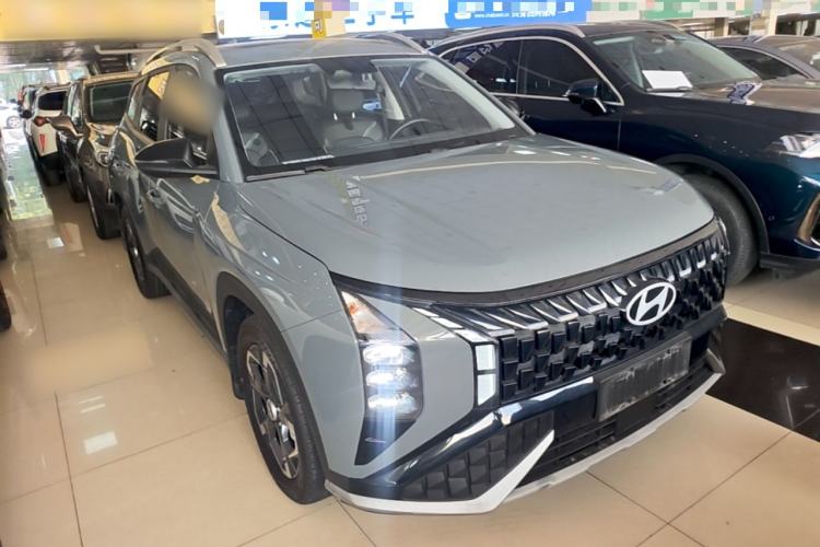 Used Hyundai ix35 2023 Musso 2.0L Prestige LUX Edition Front Right 45 Deg