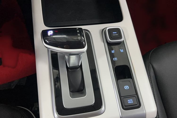 Used Hyundai ix35 2023 Musso 2.0L Prestige LUX Edition Gear Lever