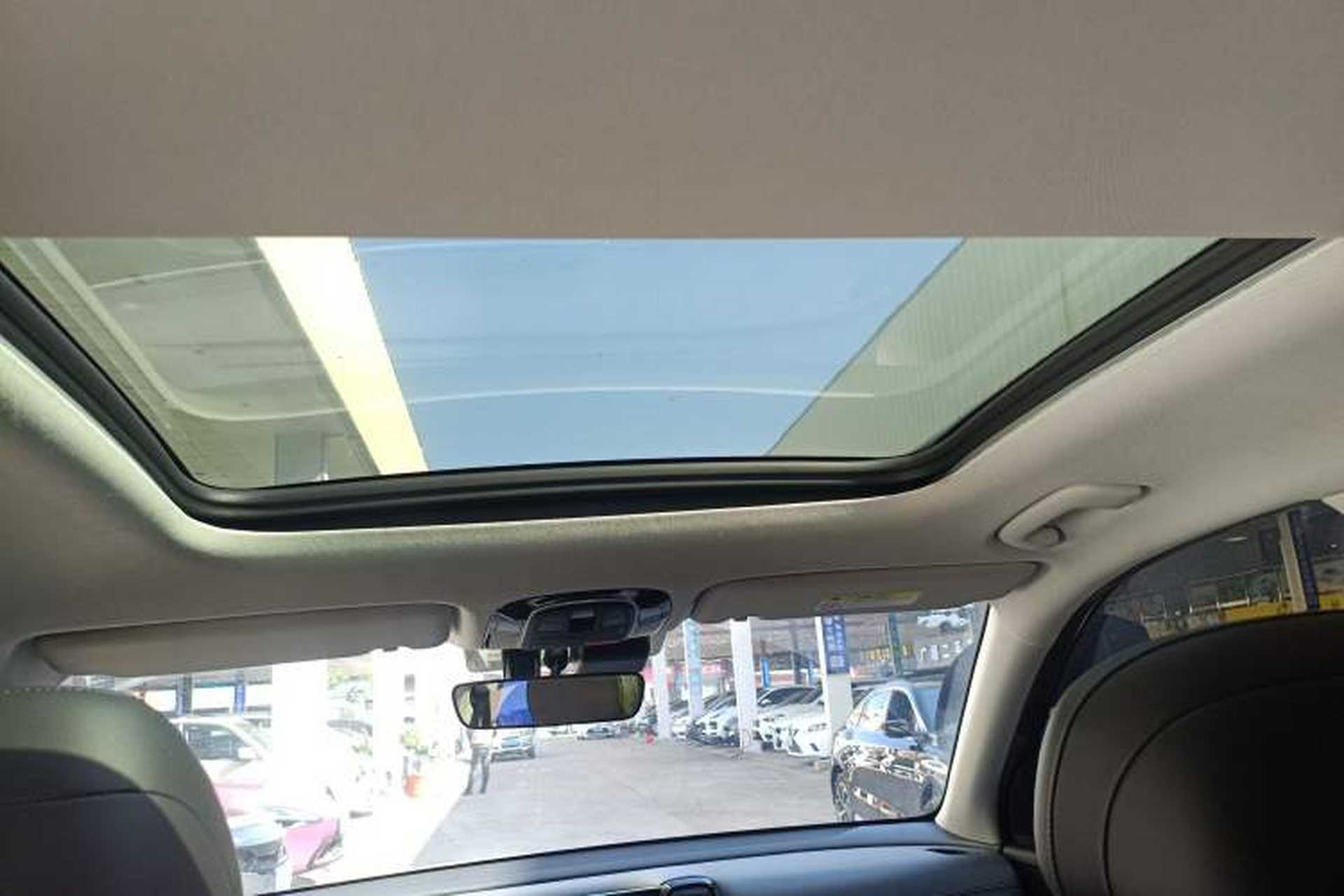 Used Hyundai ix35 2023 Musso 2.0L Prestige LUX Edition Headliner