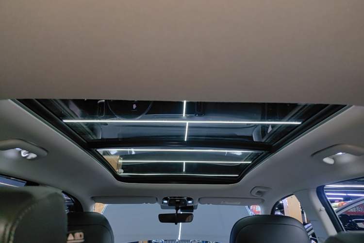 Used Hyundai ix35 2023 Musso 2.0L Prestige LUX Edition Headliner