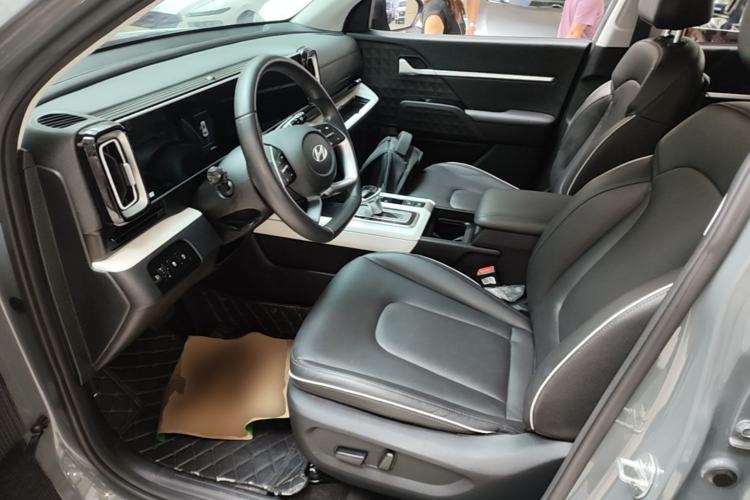 Used Hyundai ix35 2023 Musso 2.0L Deluxe Edition DLX Left Front Seat