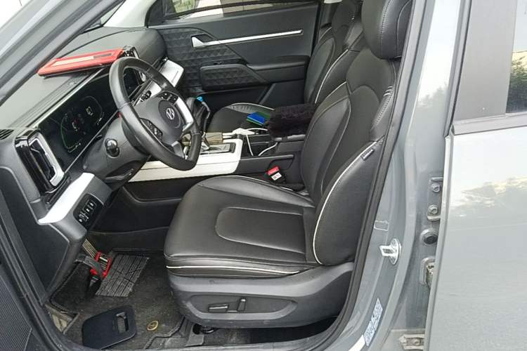Used Hyundai ix35 2023 Musso 2.0L Prestige LUX Edition Left Front Seat