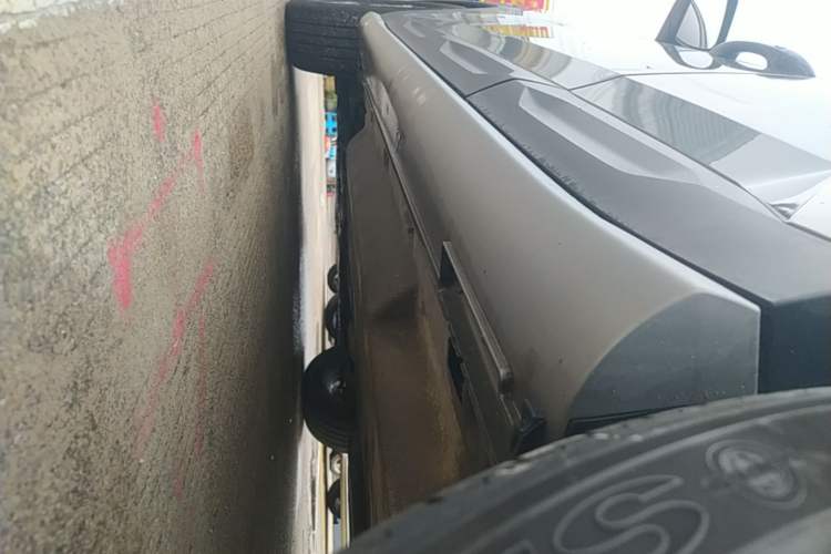 Used Hyundai ix35 2023 Musso 2.0L Deluxe Edition DLX Left Side Sill