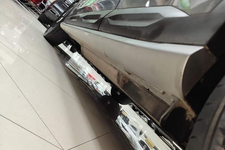 Used Hyundai ix35 2023 Musso 2.0L Deluxe Edition DLX Left Side Sill