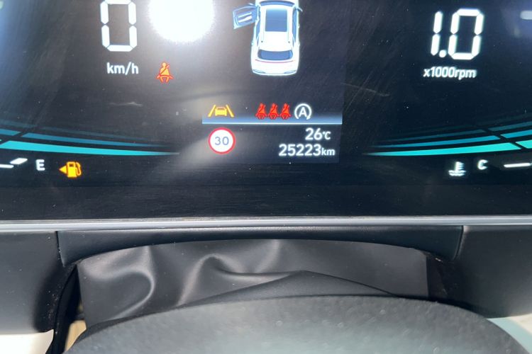 Used Hyundai ix35 2023 Musso 2.0L Prestige LUX Edition Odometer Close Up