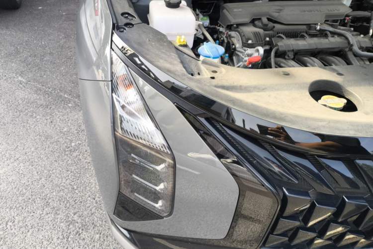 Used Hyundai ix35 2023 Musso 2.0L Prestige LUX Edition Right Front Headlight