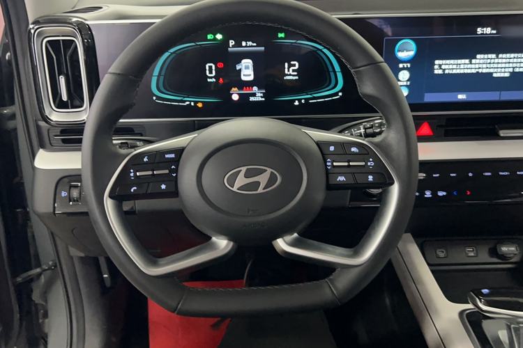 Used Hyundai ix35 2023 Musso 2.0L Prestige LUX Edition Steering Wheel