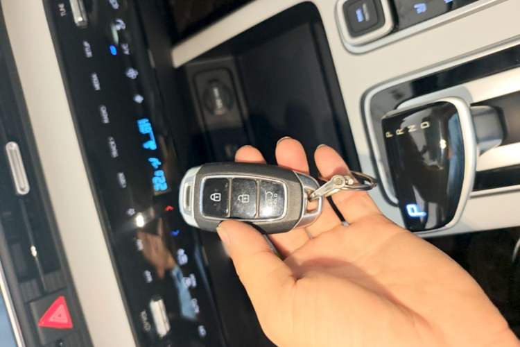 Used Hyundai ix35 2023 Musso 2.0L Prestige LUX Edition Vehicle Key