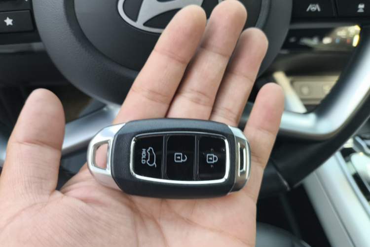 Used Hyundai ix35 2023 Musso 2.0L Prestige LUX Edition Vehicle Key