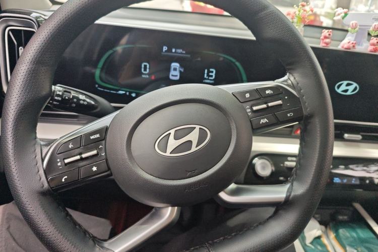 Used Hyundai ix35 2023 Musso 2.0L Deluxe Edition DLX Steering Wheel