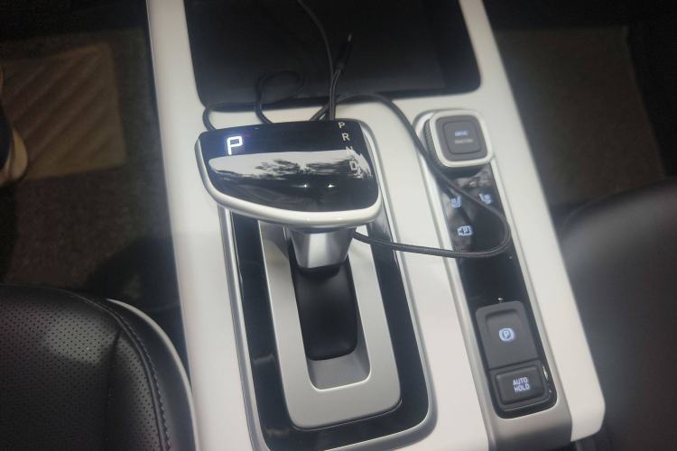 Used Hyundai ix35 2023 Musso 2.0L Prestige LUX Edition Gear Lever