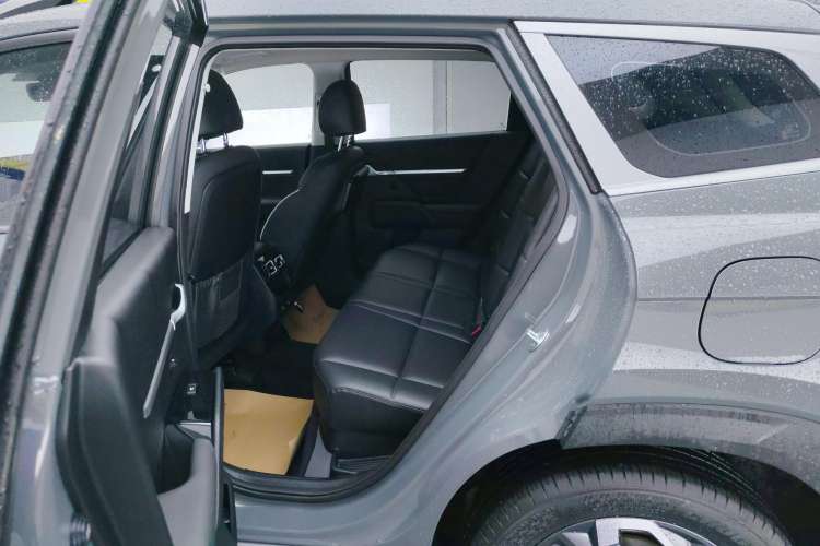 Used Hyundai ix35 2023 Musso 2.0L Deluxe Edition DLX Right Rear Seat