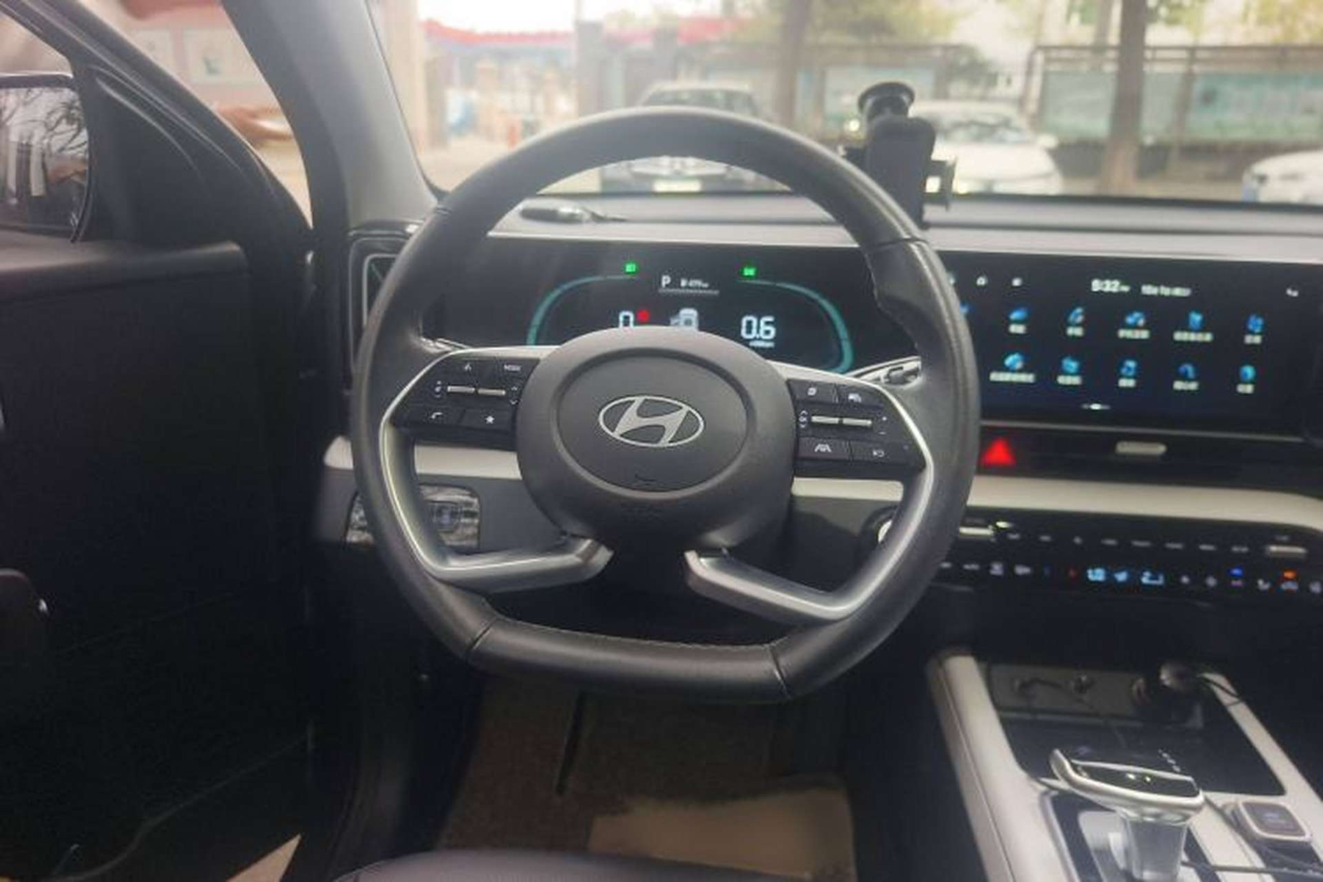Used Hyundai ix35 2023 Musso 2.0L Prestige LUX Edition Steering Wheel