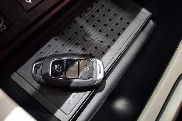 Used Hyundai ix35 2023 Musso 2.0L Flagship Edition TOP Vehicle Key