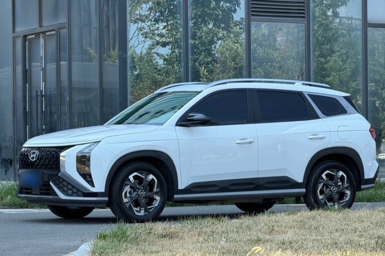 Used Hyundai ix35 2023 Musso 2.0L Deluxe Edition DLX Guazi used car, China used car export, Used car for sale, Used cars, Cheapest cars for sale