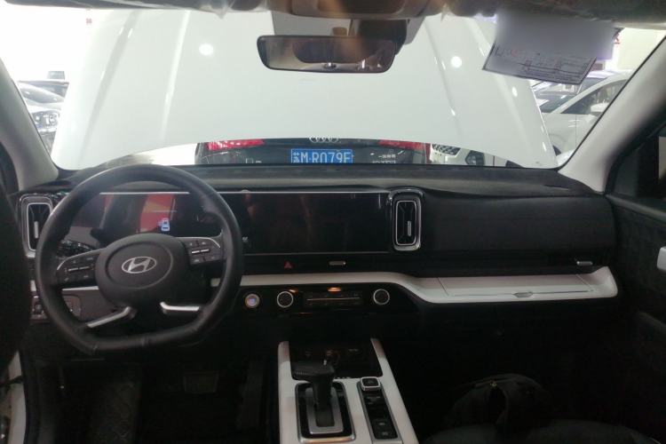 Used Hyundai ix35 2023 Musso 2.0L Deluxe Edition DLX Center Console