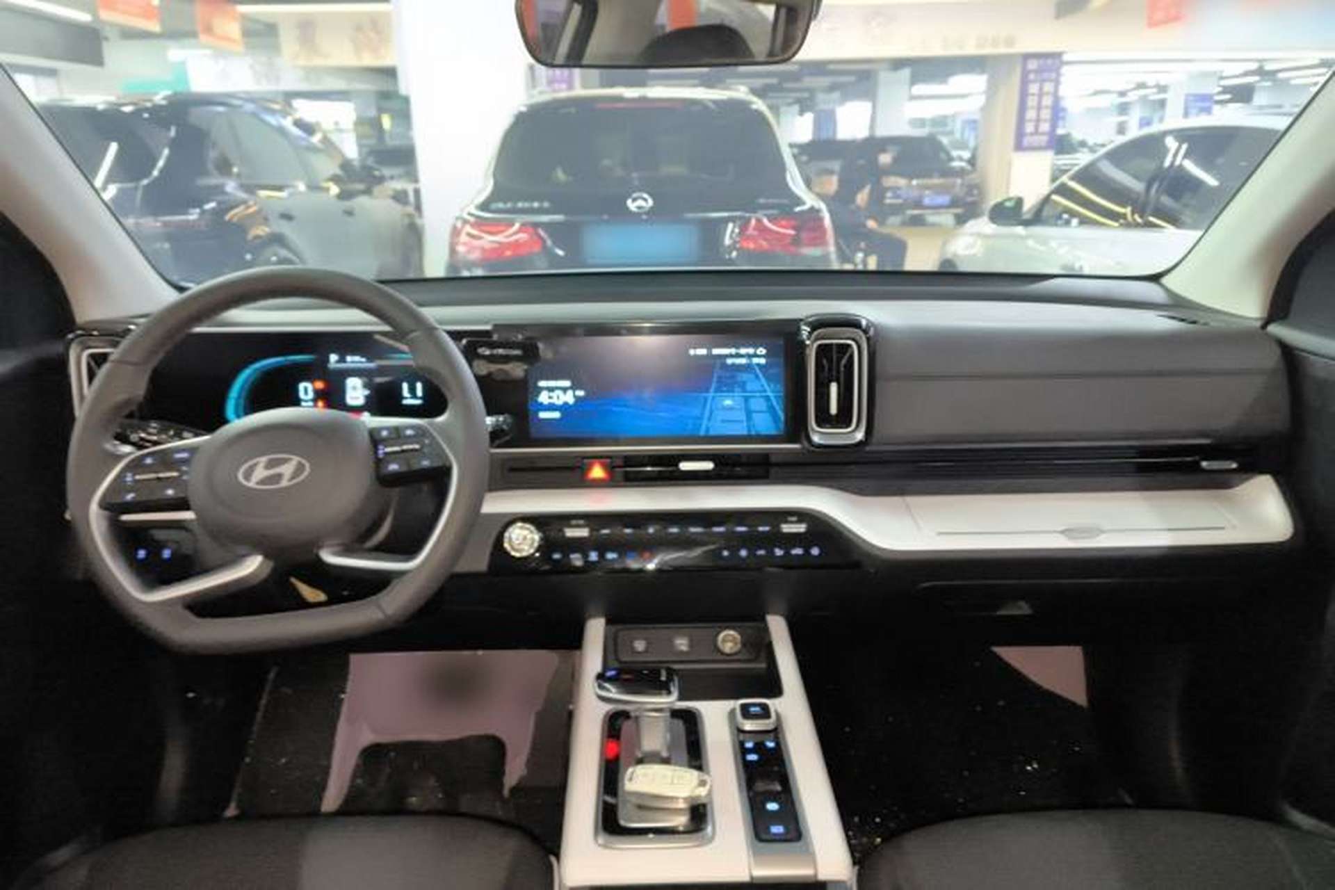 Used Hyundai ix35 2023 Musso 2.0L Prestige LUX Edition Center Console