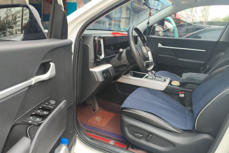 Used Hyundai ix35 2023 Musso 2.0L Prestige LUX Edition Driver Seat