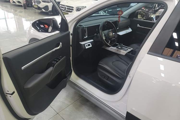 Used Hyundai ix35 2023 Musso 2.0L Deluxe Edition DLX Driver Seat