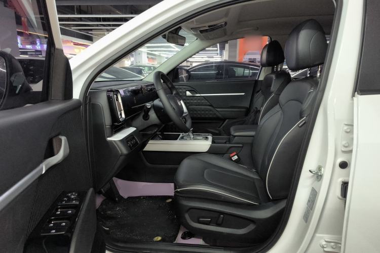 Used Hyundai ix35 2023 Musso 2.0L Prestige LUX Edition Driver Seat