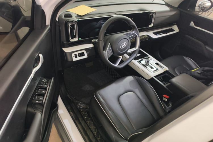 Used Hyundai ix35 2023 Musso 2.0L Deluxe Edition DLX Driver Seat