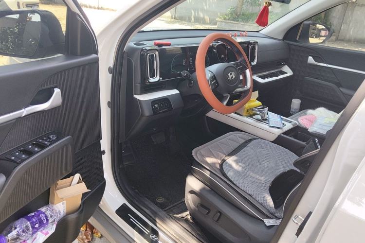 Used Hyundai ix35 2023 Musso 2.0L Prestige Yeyue Edition LUX Driver Seat