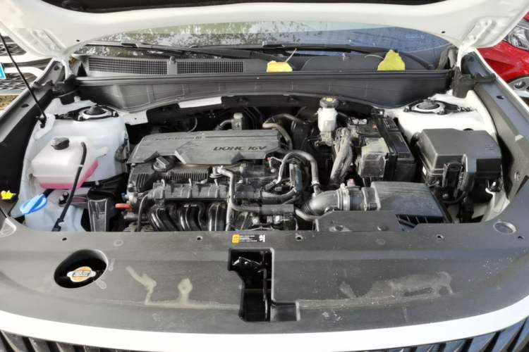 Used Hyundai ix35 2023 Musso 2.0L Deluxe Edition DLX Engine Bay